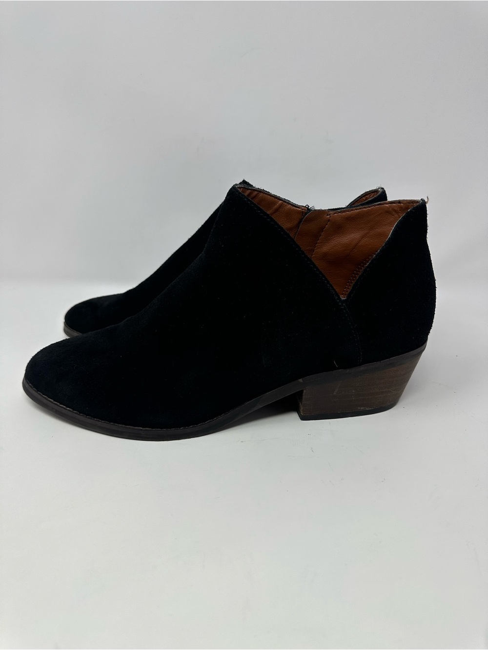 Lucky Brand Black  Women’s Fenley Black Leather Suede Ankle Bootie Size 8.5